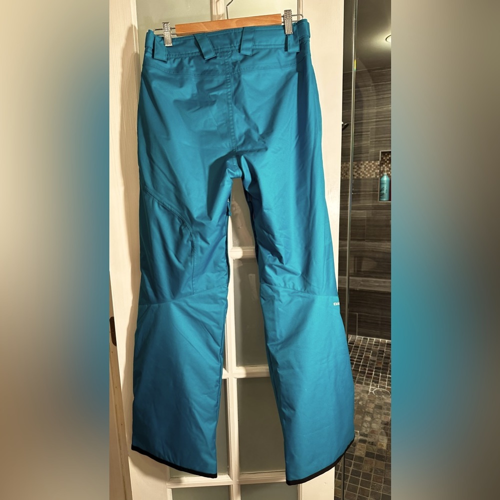 Oakley Women’s Insulated ski/snowboard pants, size S, Teal